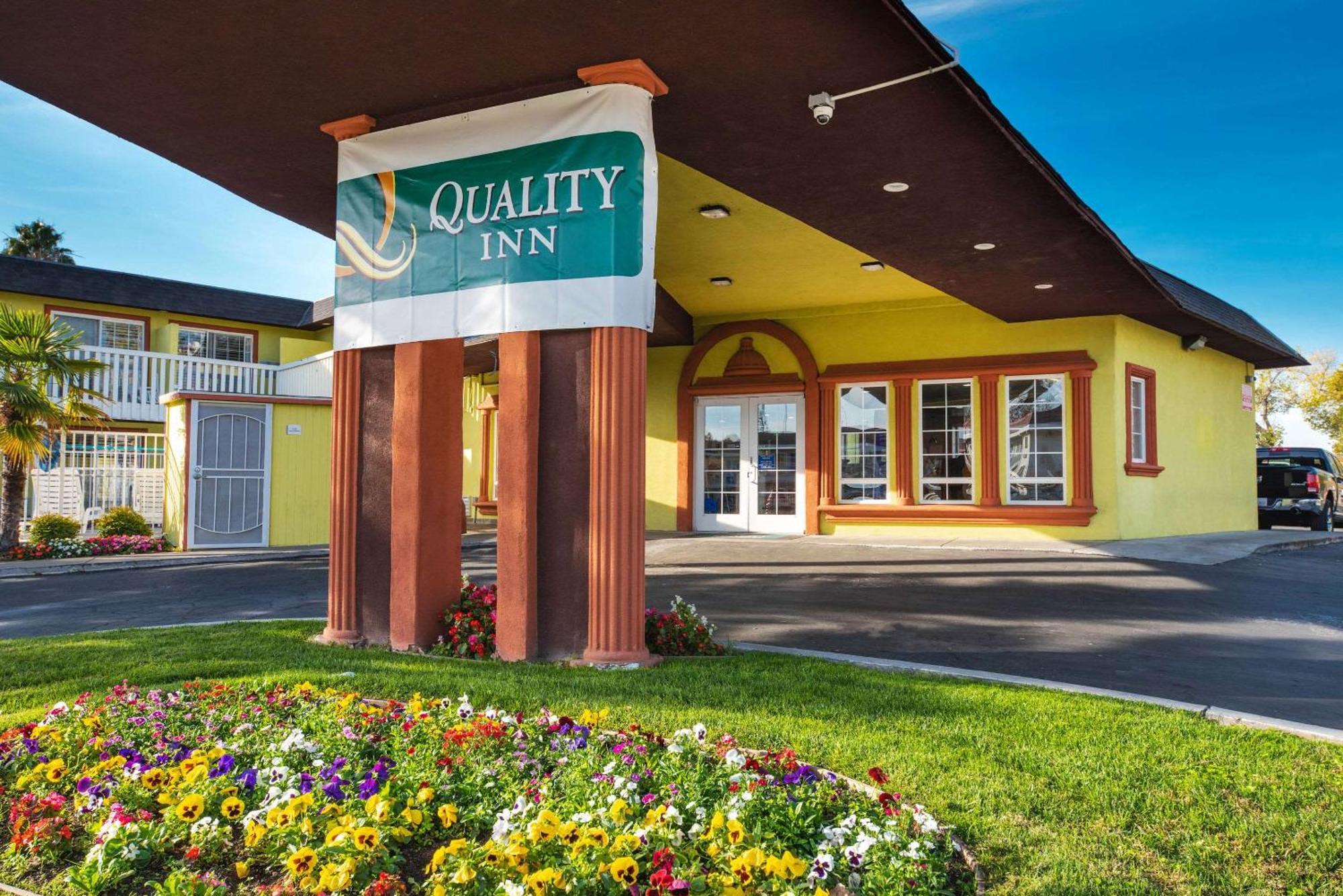 Quality Inn & Suites Sacramento Exterior foto