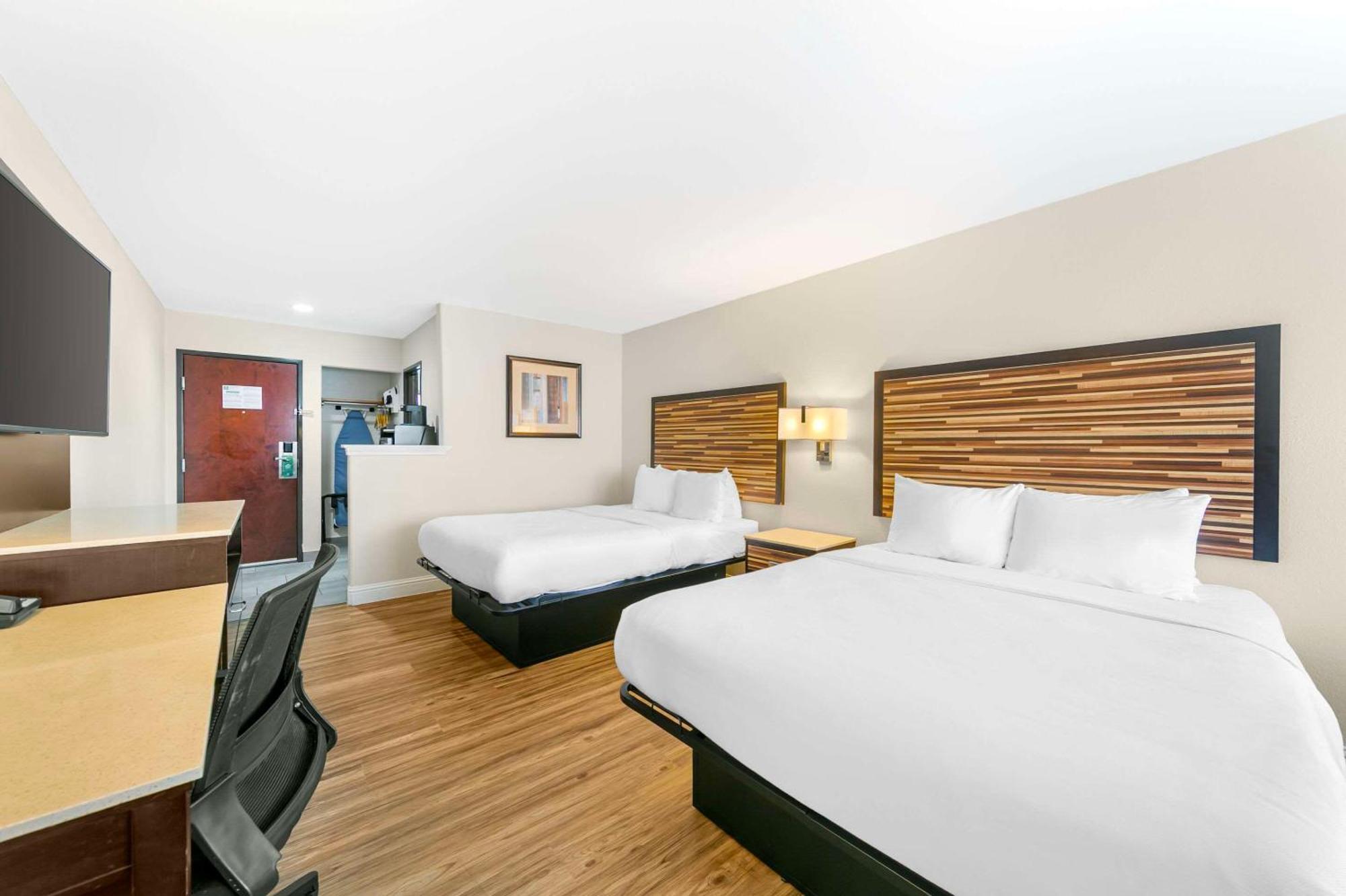 Quality Inn & Suites Sacramento Exterior foto